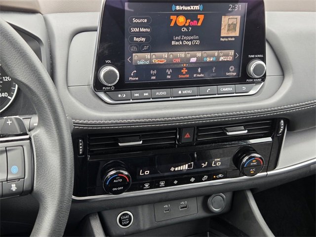 Used 2021 Nissan Rogue SV image 18