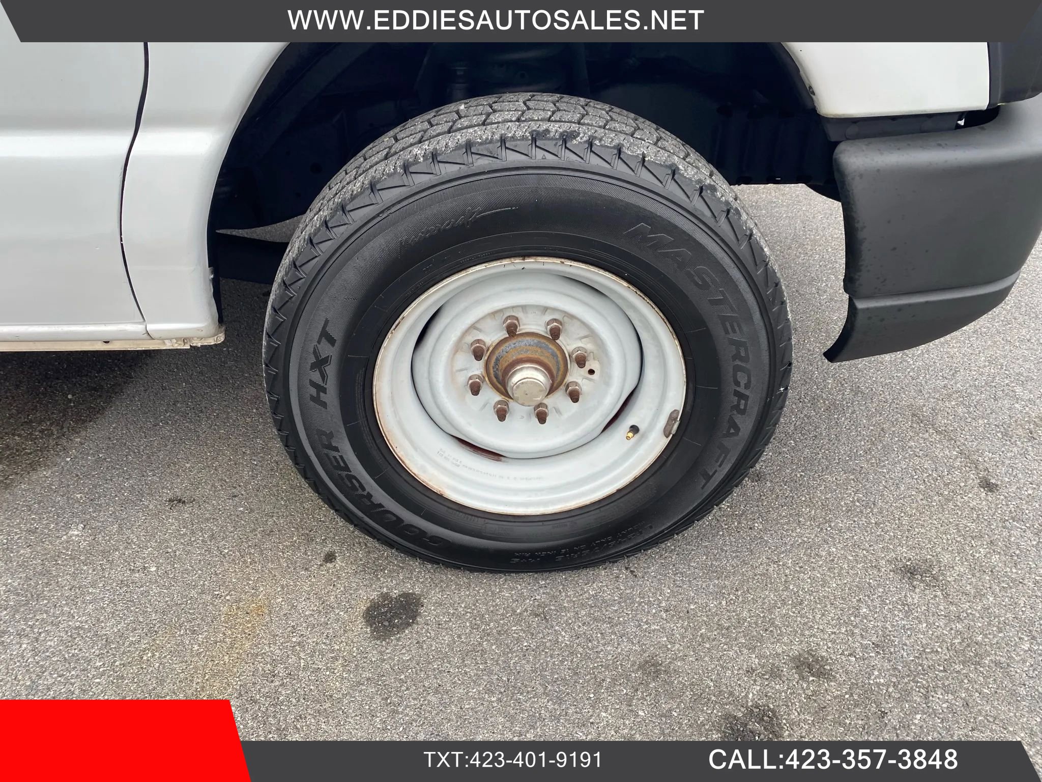 Used 2015 Ford E-350 and Econoline 350 Super Duty w/ Power Windows & Locks Group RWD image 24