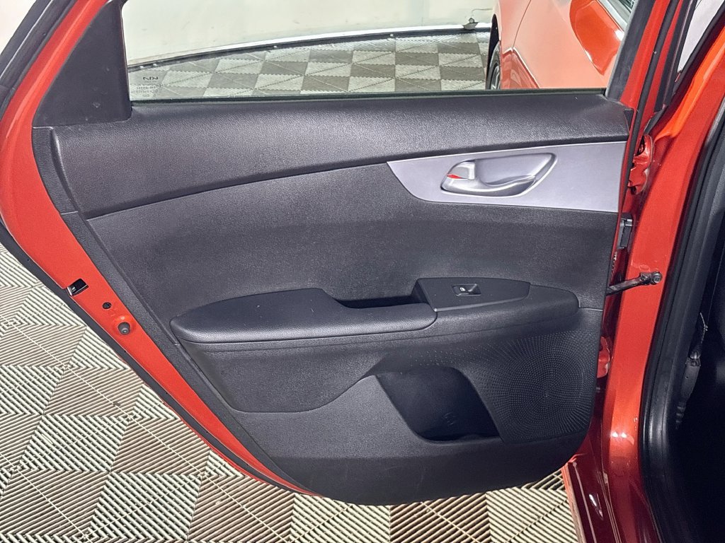 Used 2023 Kia Forte LXS w/ LXS Technology Package FWD image 18