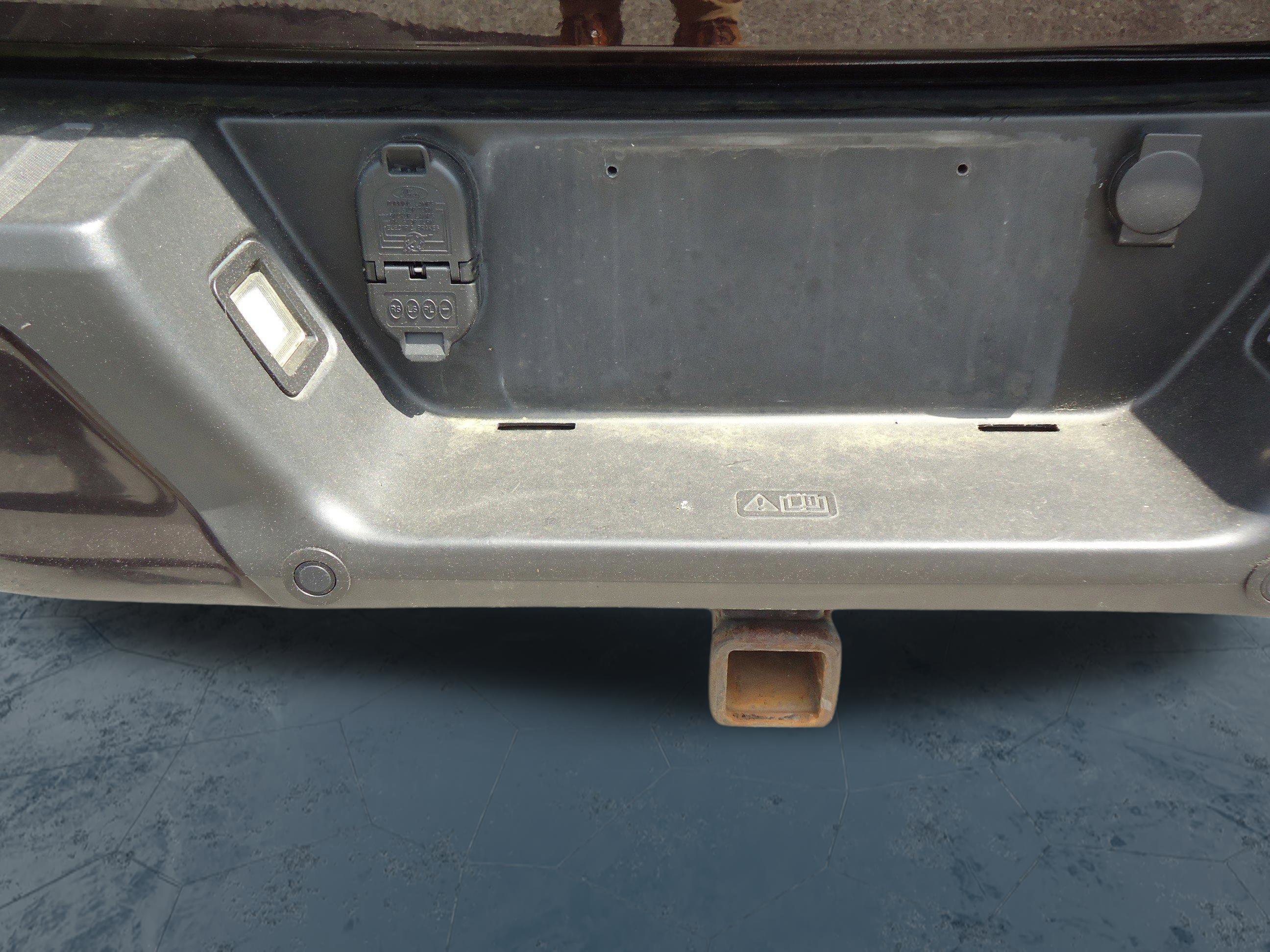 Used 2019 Ford F150 Lariat w/ Equipment Group 502A Luxury AWD/4WD image 9