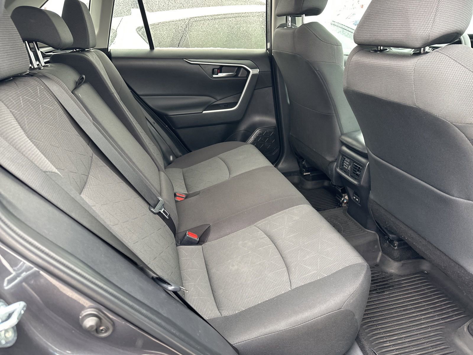 Used 2024 Toyota RAV4 XLE w/ Convenience Package AWD/4WD image 19