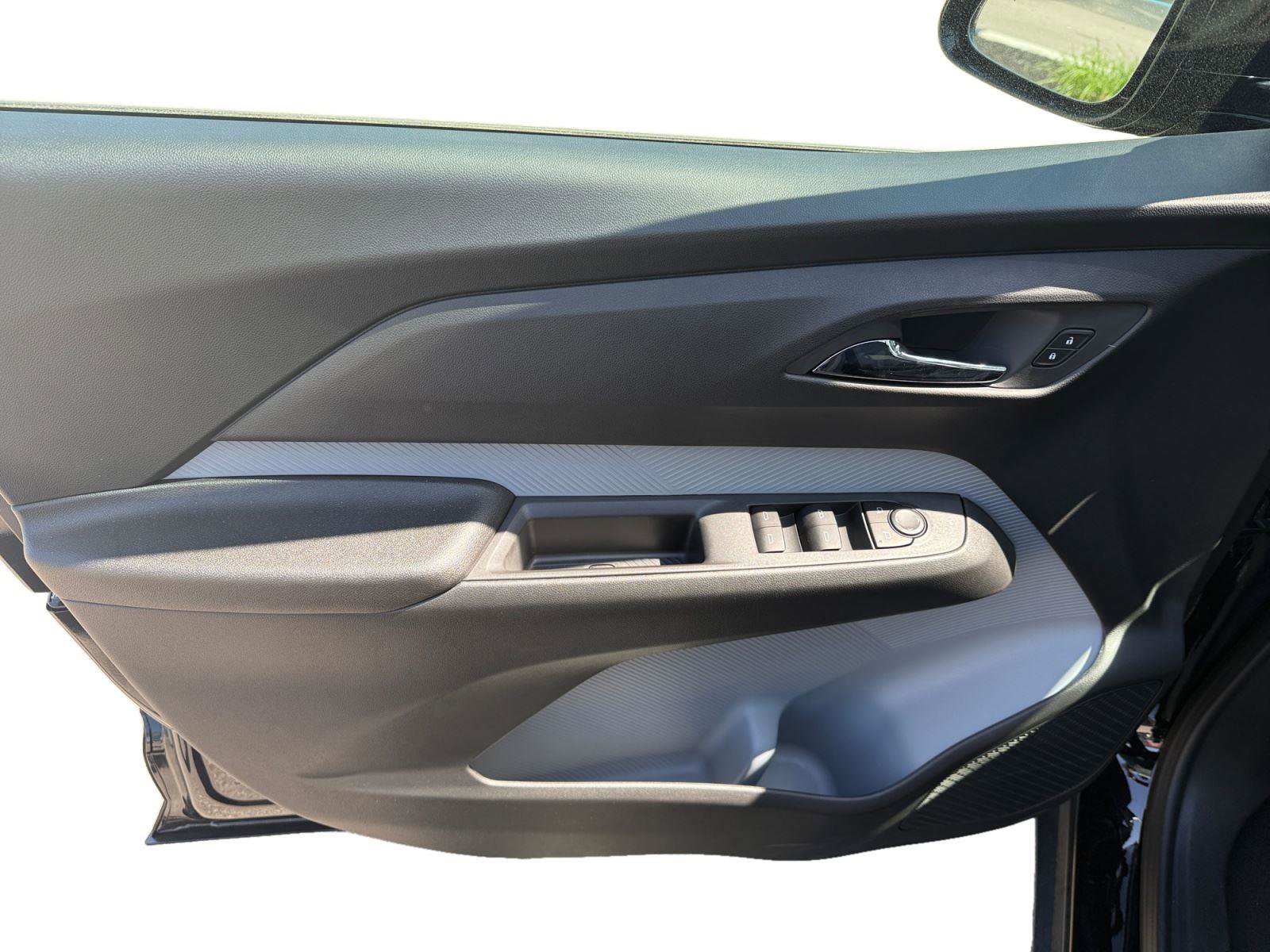 New 2027 Chevrolet Bolt RS FWD image 9