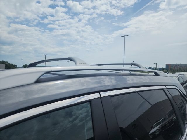 Used 2016 Nissan Rogue SL AWD/4WD image 14