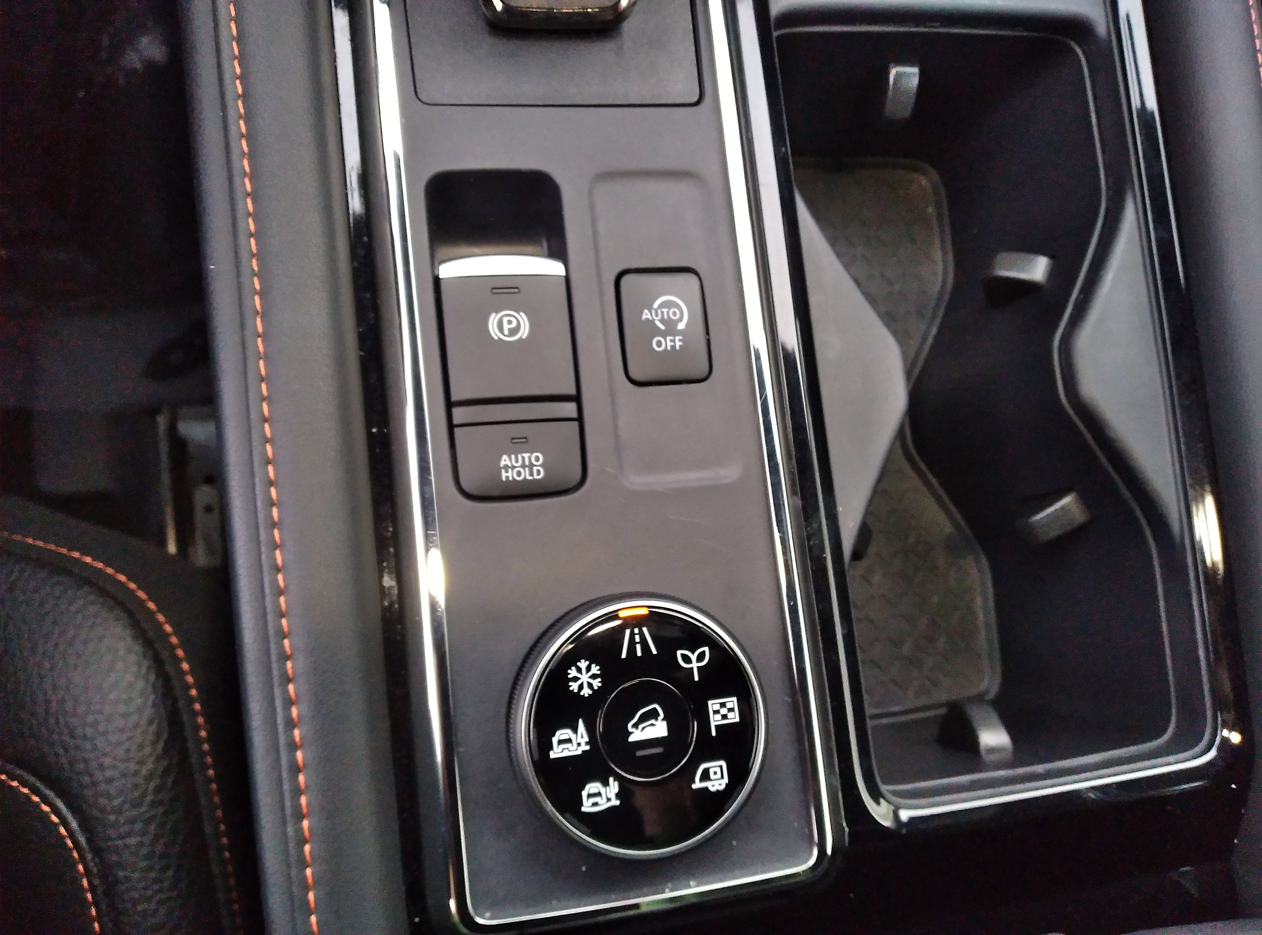 Used 2024 Nissan Pathfinder Rock Creek image 32