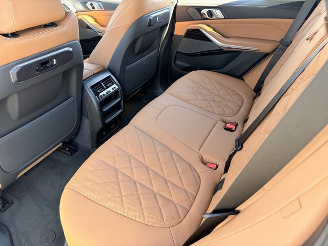 Used 2026 BMW X5 sDrive40i w/ Premium Package RWD image 16