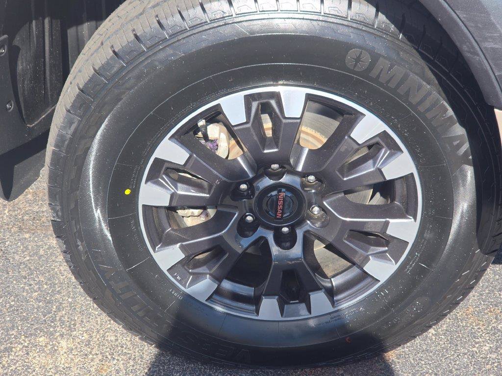 Used 2020 Nissan Titan PRO-4X w/ Pro-4x Convenience Package AWD/4WD image 19