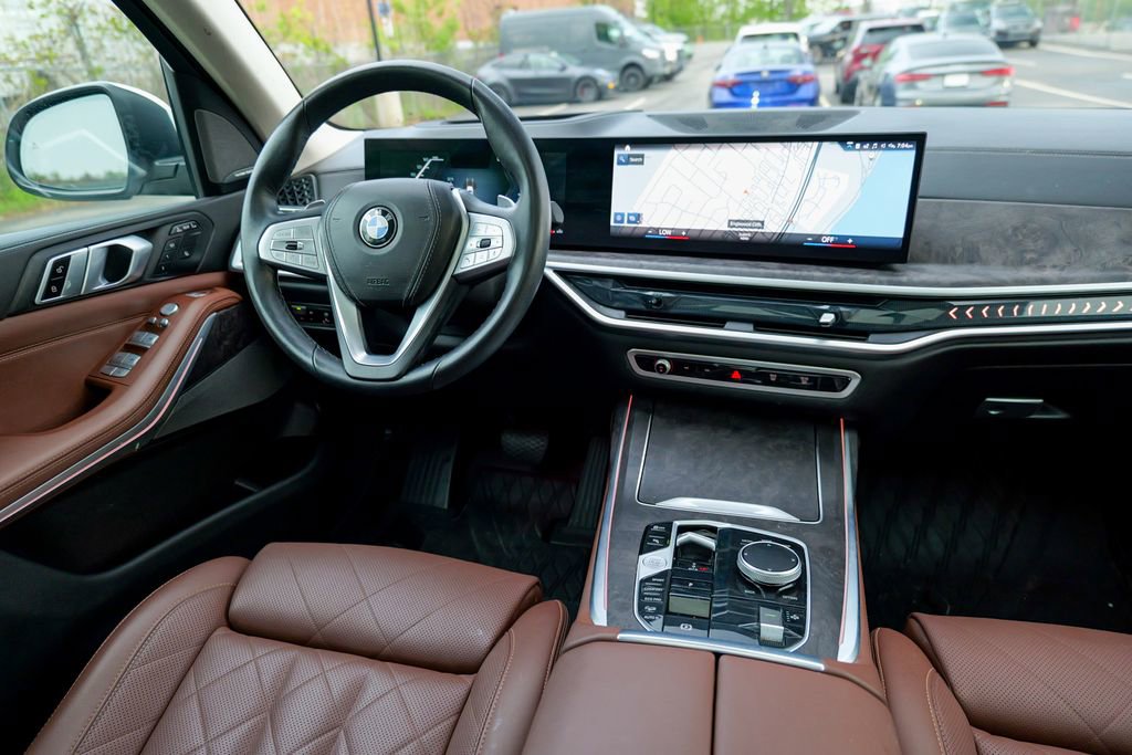 Used 2023 BMW X7 xDrive40i w/ Premium Package AWD/4WD image 45