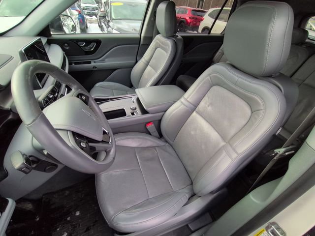 Used 2020 Lincoln Aviator Reserve w/ Elements Package Plus image 8