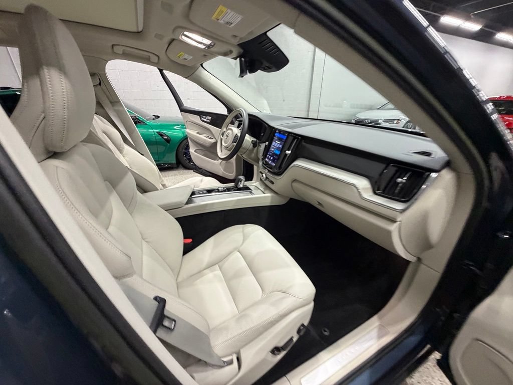 Used 2023 Volvo XC60 B5 Plus w/ Climate Package AWD/4WD image 36