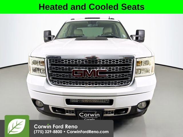 Used 2012 GMC Sierra 2500 Denali w/ Suspension Package, Off-Road AWD/4WD image 2