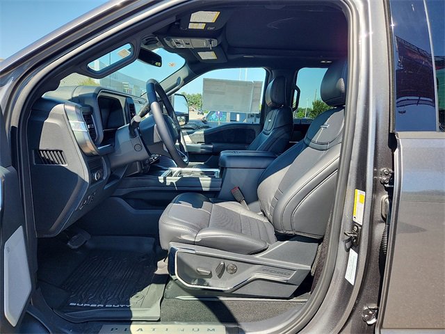 New 2026 Ford F250 4x4 Crew Cab Super Duty image 6