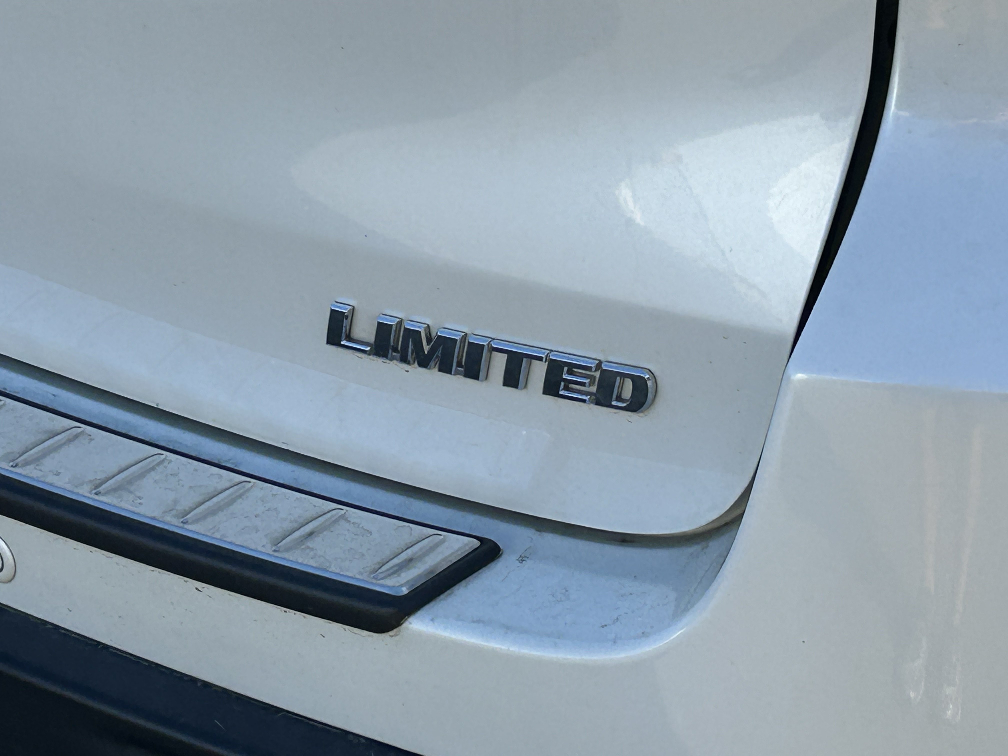 Used 2015 Toyota Highlander Limited FWD image 4