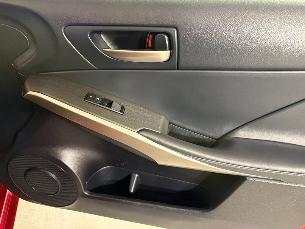 Used 2020 Lexus IS 350 F Sport w/ F Sport Package RWD image 12