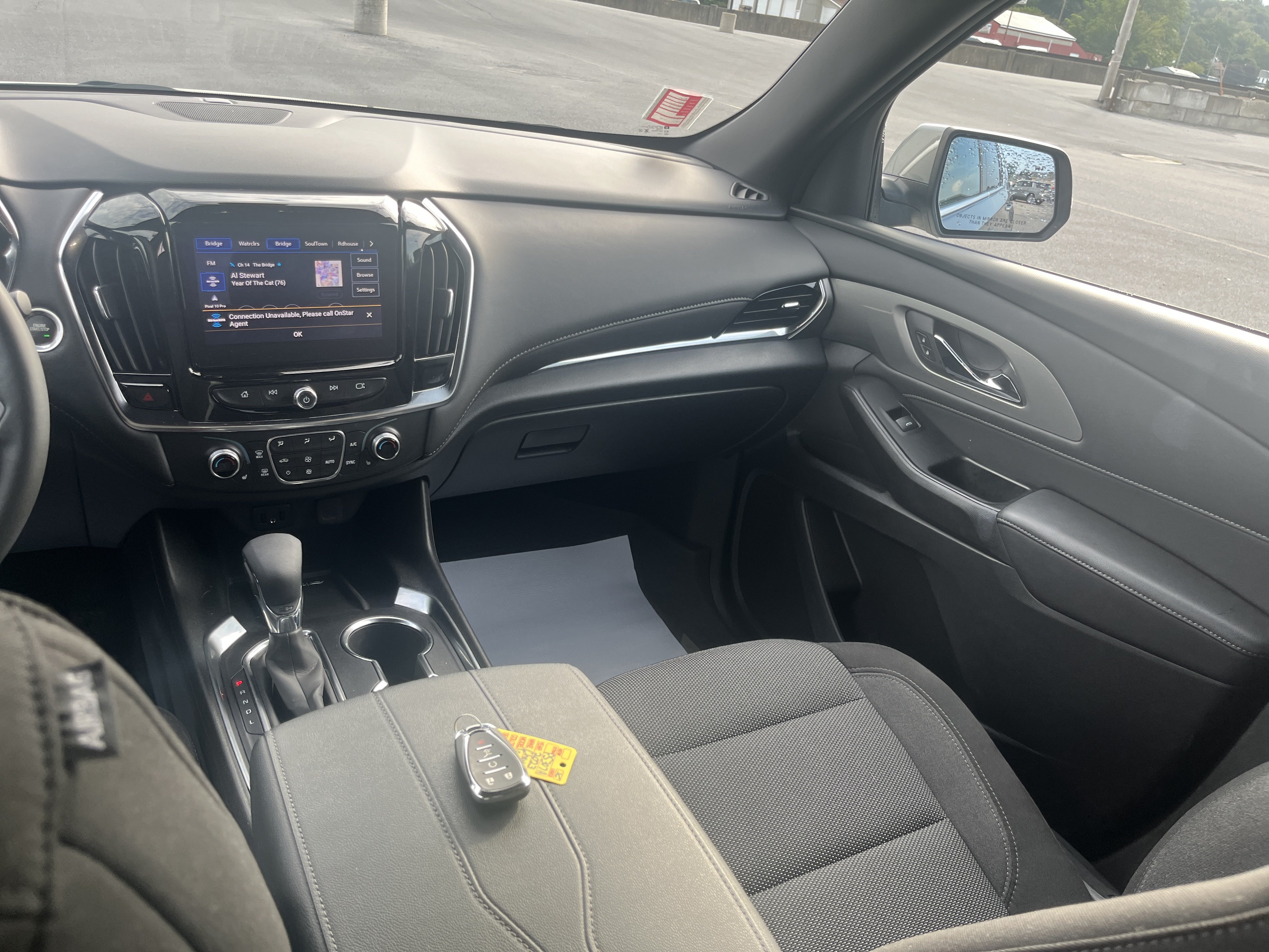 Used 2023 Chevrolet Traverse LT w/ LPO, Floor Liner Package AWD/4WD image 8
