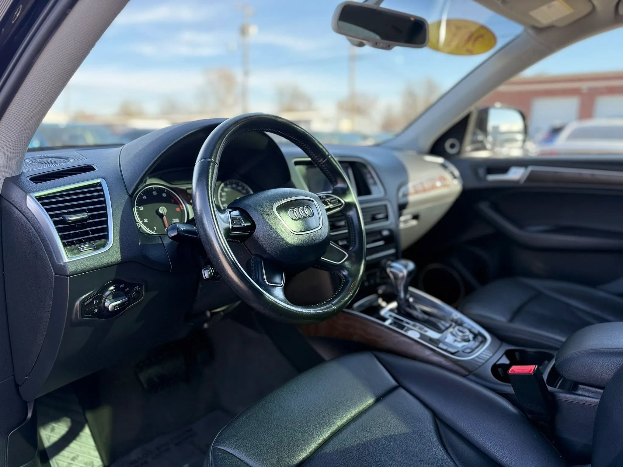 Used 2017 Audi Q5 2.0T Premium Plus w/ Technology Package image 10