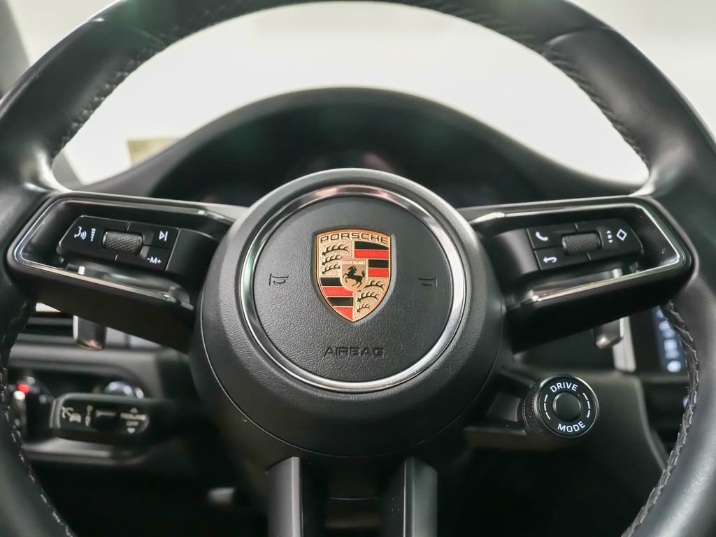 Certified 2023 Porsche Macan GTS AWD/4WD image 27