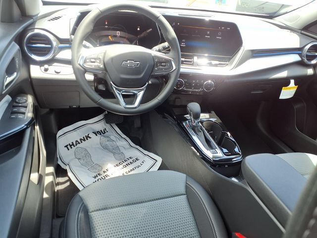 New 2026 Chevrolet Trax LT w/ Driver Confidence Package FWD image 6