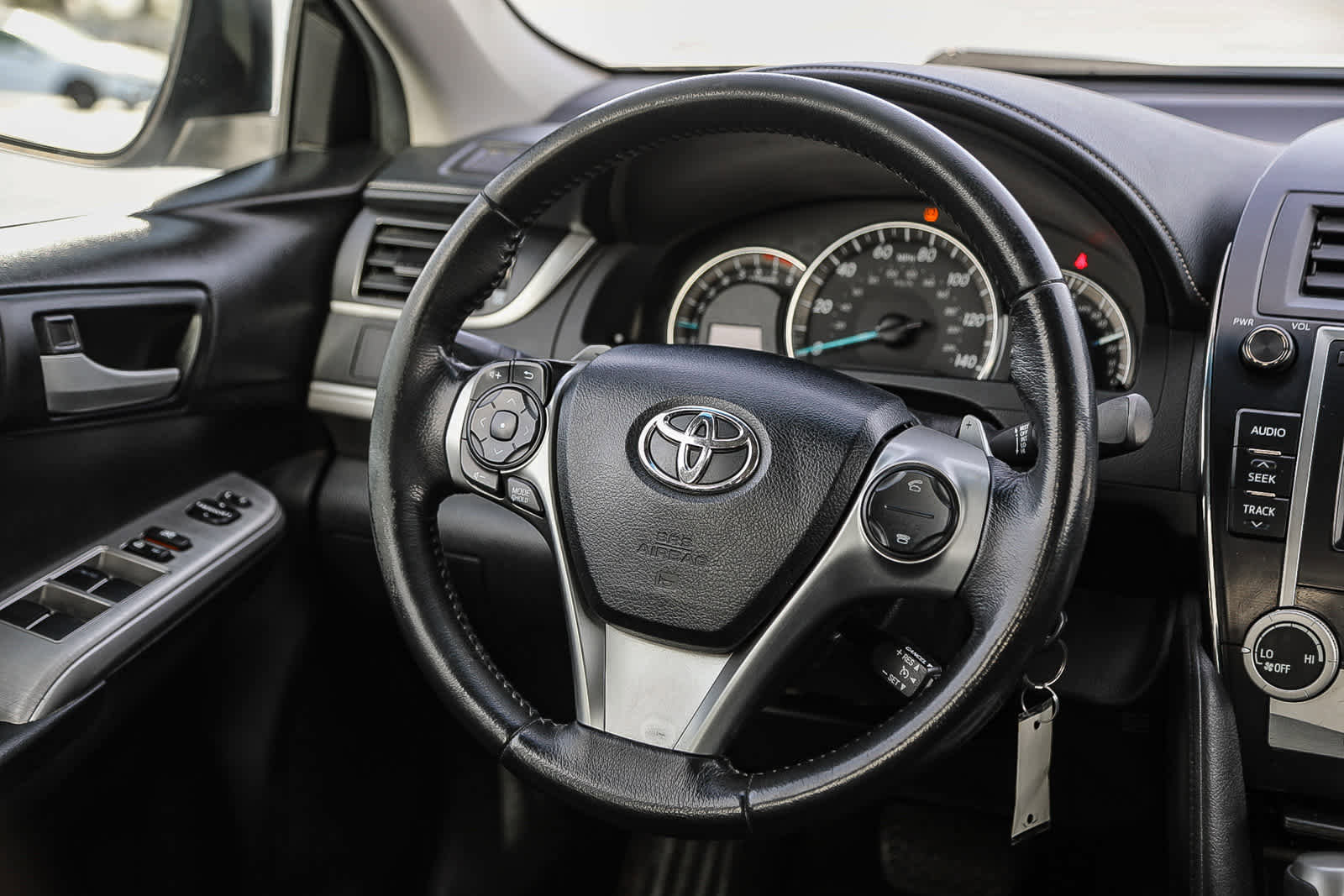 Used 2012 Toyota Camry SE image 15
