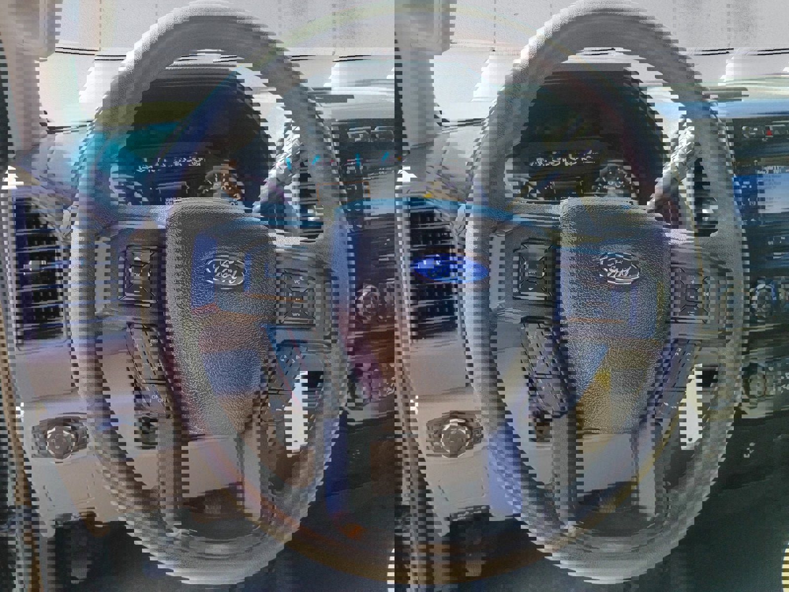 Used 2020 Ford F550 4x4 Regular Cab Super Duty image 13