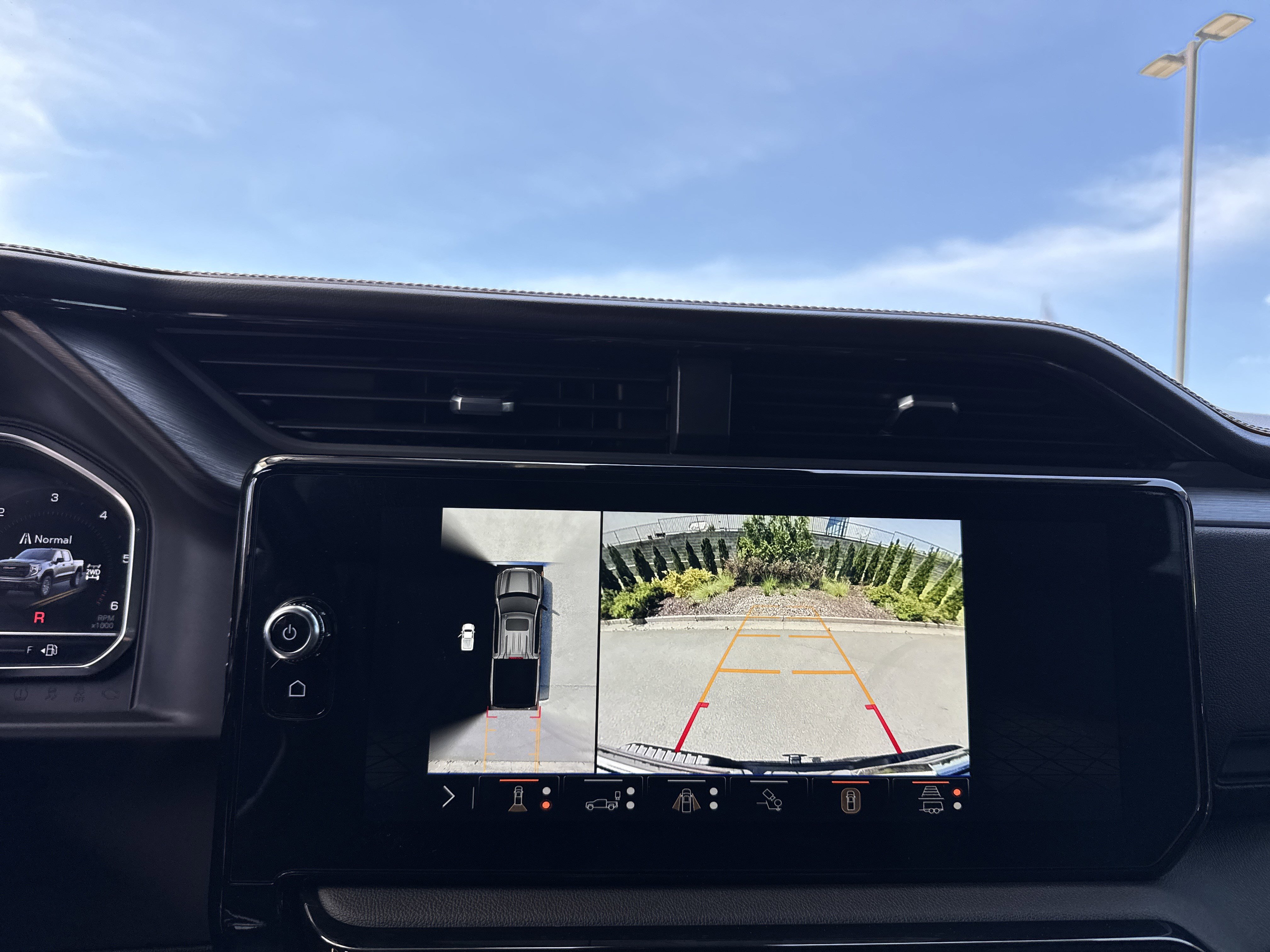 Used 2024 GMC Sierra 1500 AT4 w/ AT4 Premium Package image 26