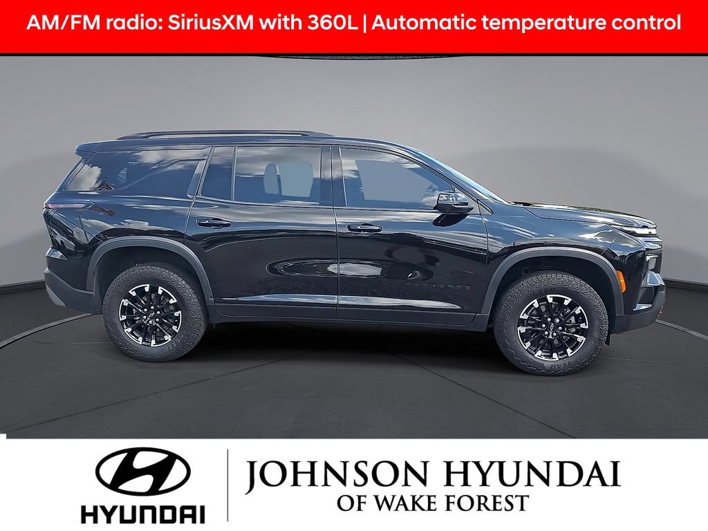 Used 2024 Chevrolet Traverse Z71 AWD/4WD image 5