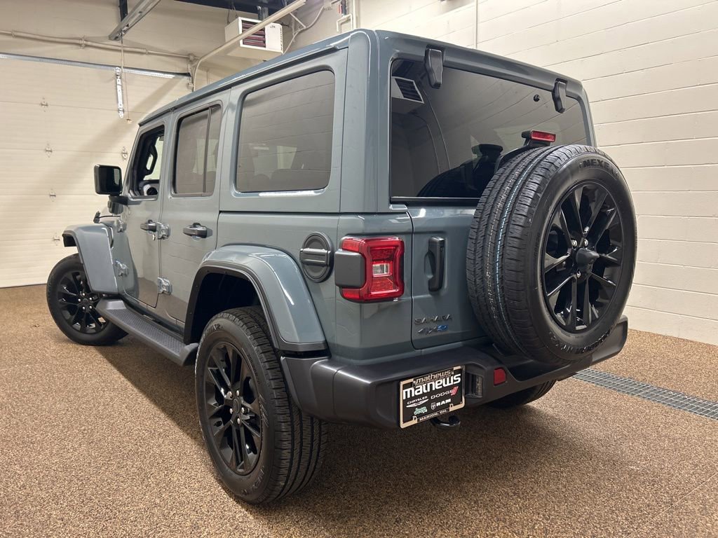 Used 2025 Jeep Wrangler Unlimited Sahara image 4