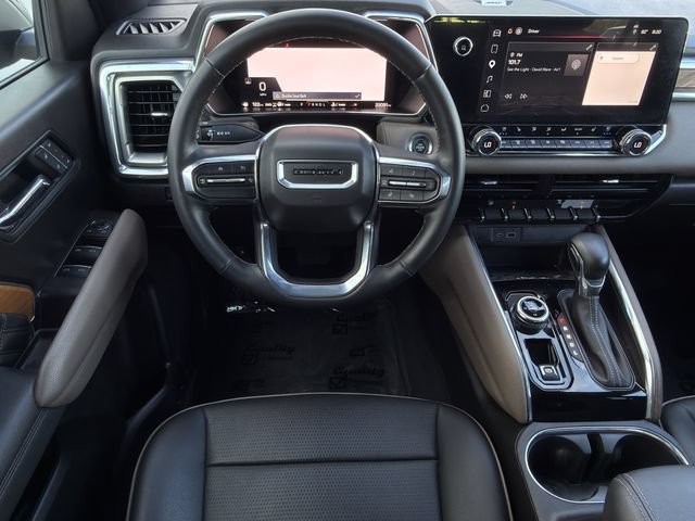 Used 2023 GMC Canyon Denali w/ Denali Black Edition AWD/4WD image 13