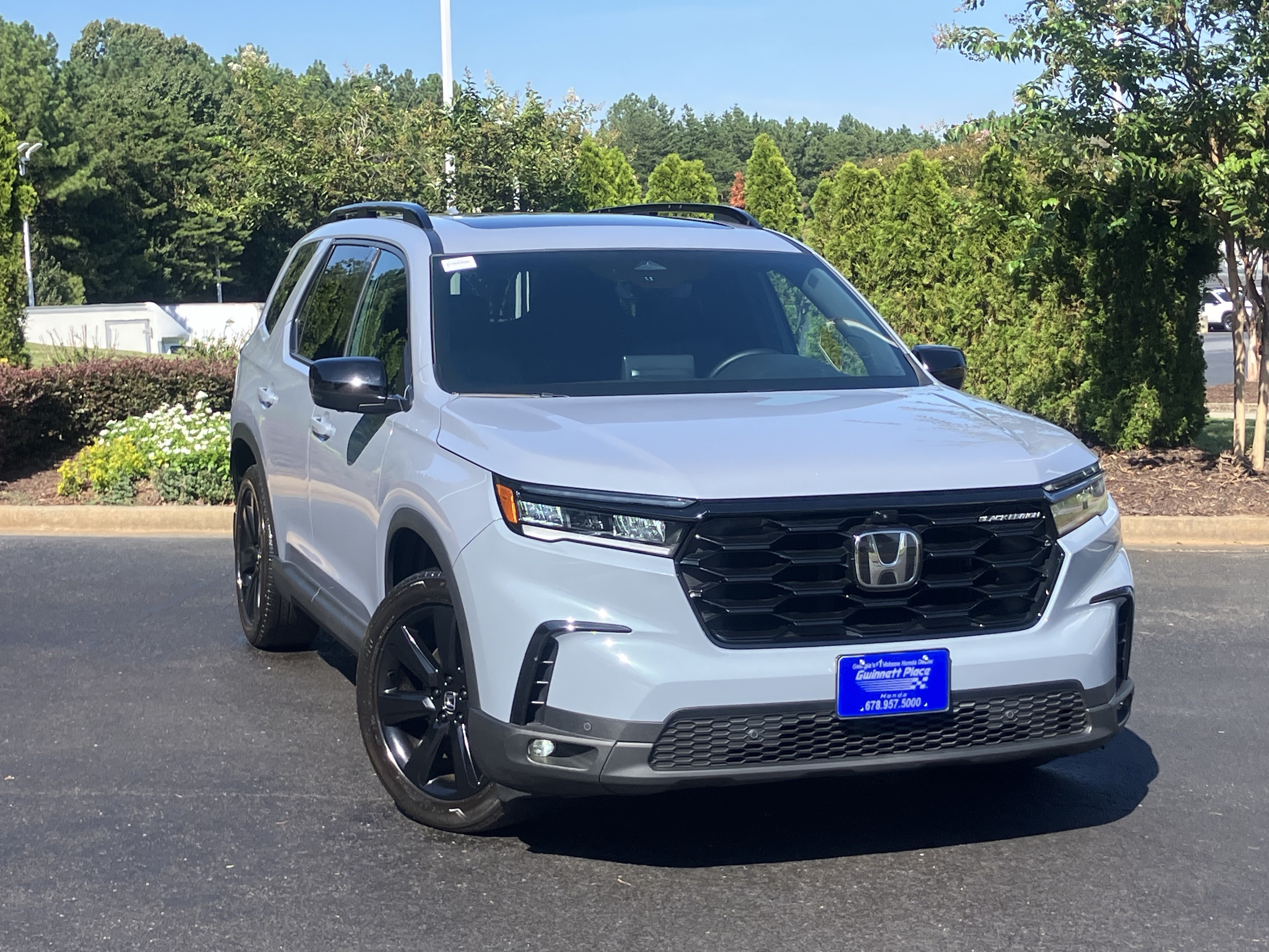 Certified 2025 Honda Pilot Black Edition video 2