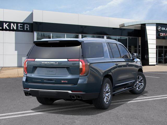 New 2026 GMC Yukon XL Denali w/ Sun & Power Step Package image 4
