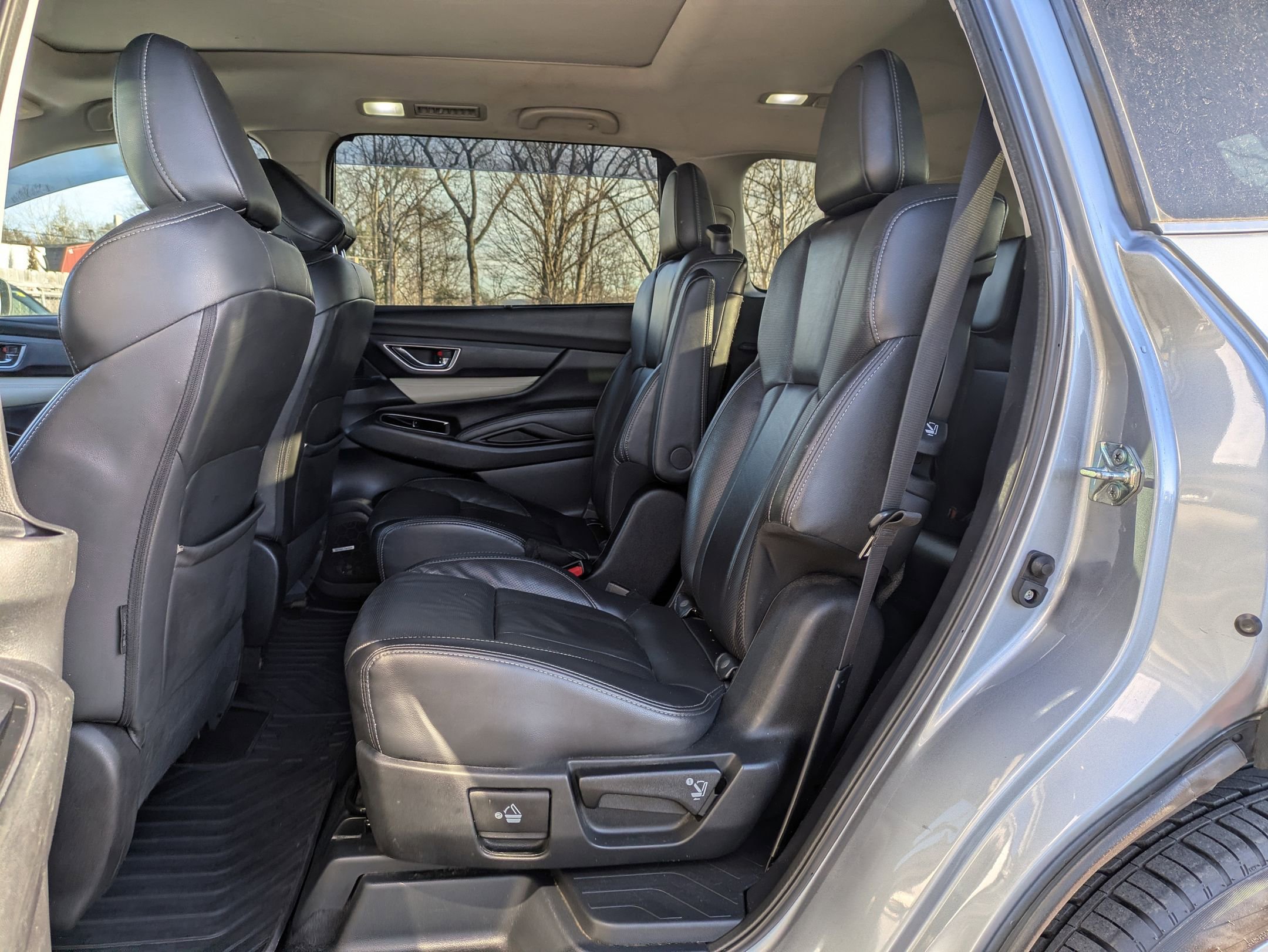 Used 2020 Subaru Ascent Limited w/ Technology Package image 10