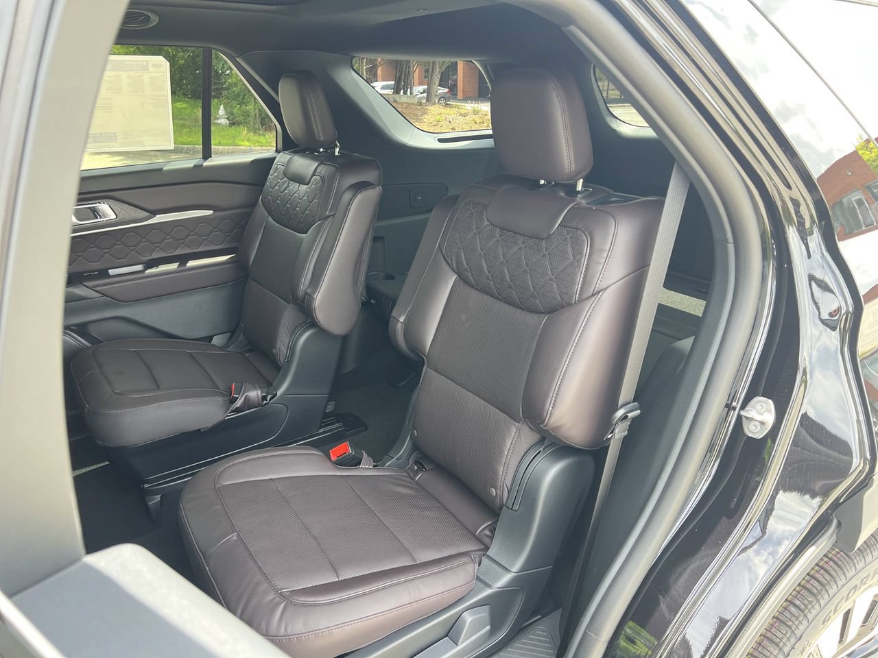 New 2026 Ford Explorer Platinum w/ LUX Leather Package AWD/4WD image 20