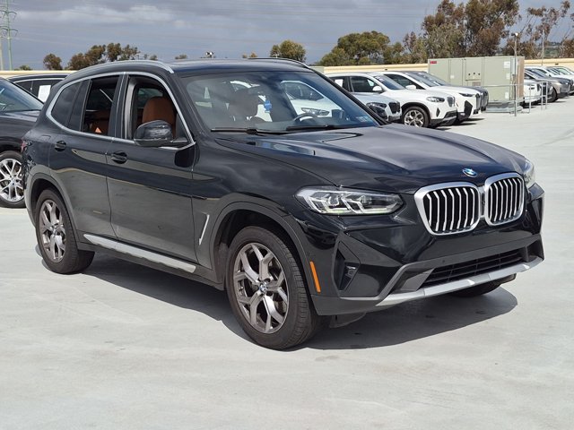 Certified 2024 BMW X3 xDrive30i w/ Premium Package AWD/4WD image 3