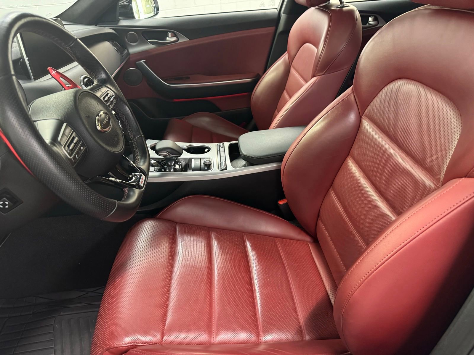 Used 2020 Kia Stinger GT2 image 10