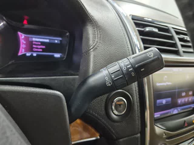 Used 2013 Lincoln MKX AWD image 34