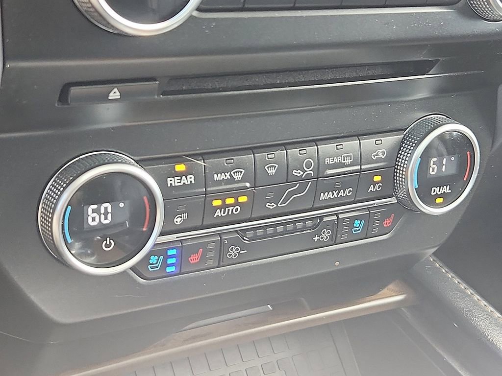 Used 2018 Ford Expedition Max Platinum AWD/4WD image 12