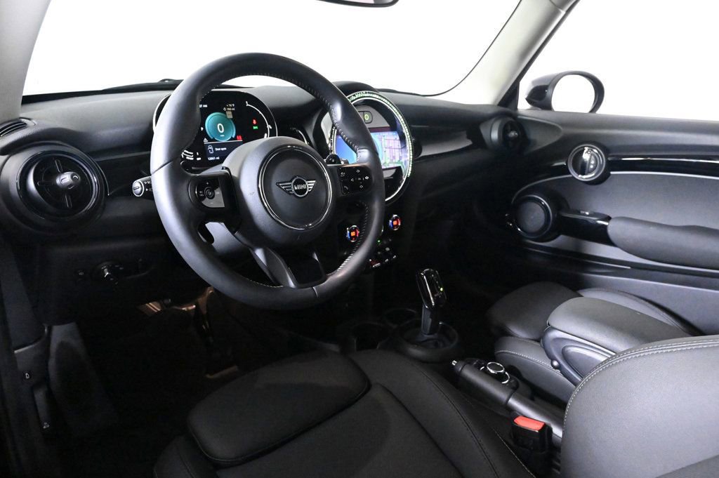 Used 2023 MINI Cooper S image 9