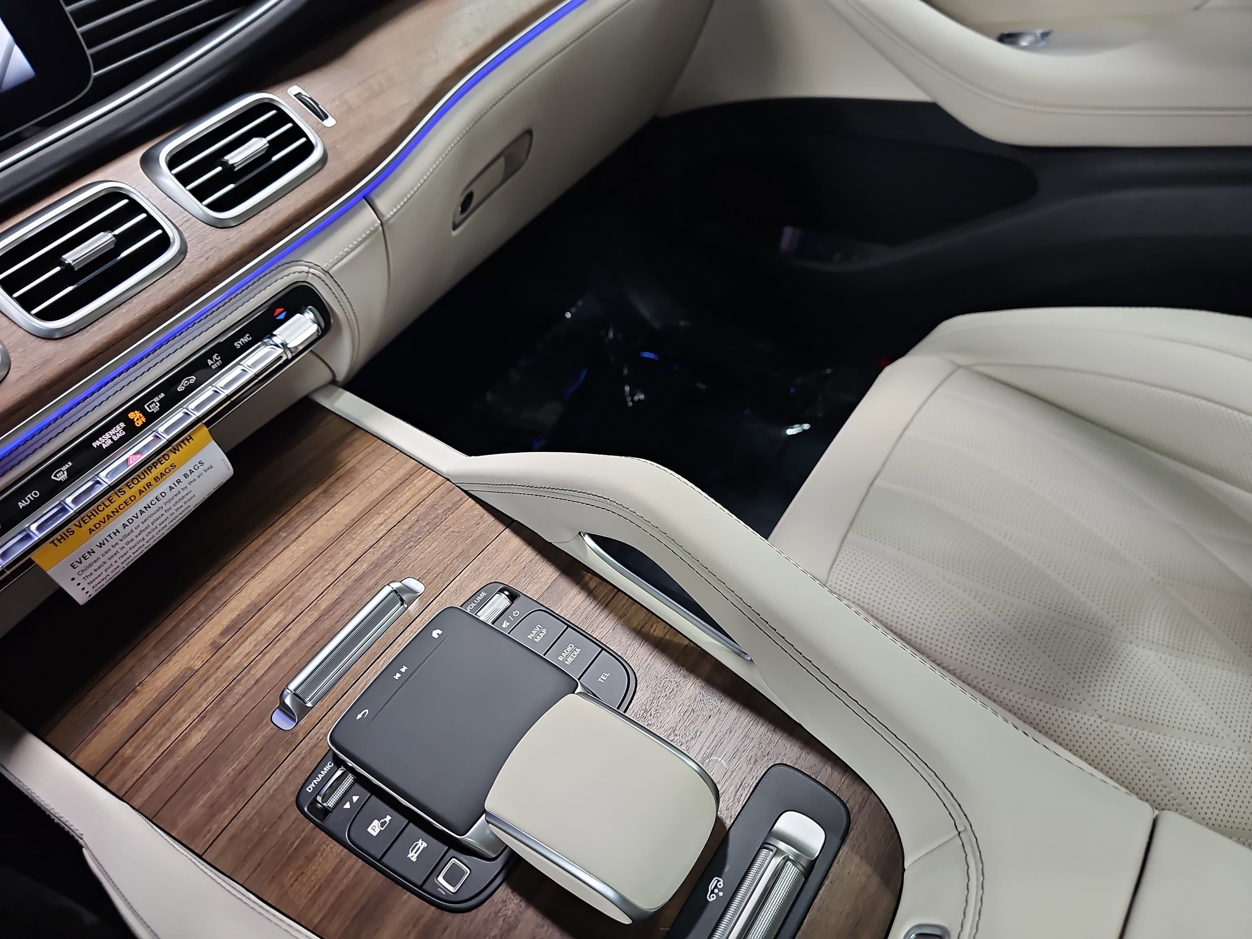 New 2026 Mercedes-Benz GLS 63 AMG 4MATIC image 27