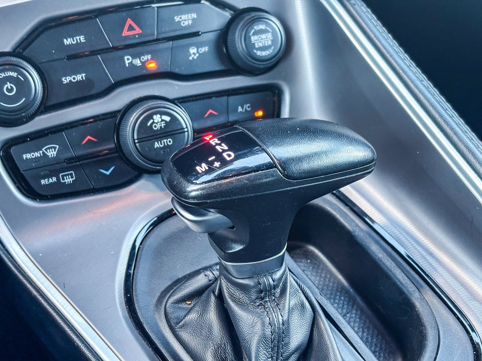 Used 2022 Dodge Challenger GT image 18