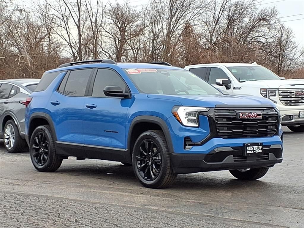 Used 2025 GMC Terrain Elevation w/ Elevation Premium Package video 2