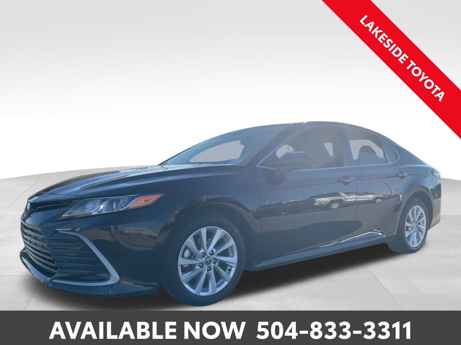 Certified 2023 Toyota Camry LE image 1