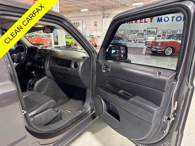 Used 2015 Jeep Patriot Limited AWD/4WD image 36