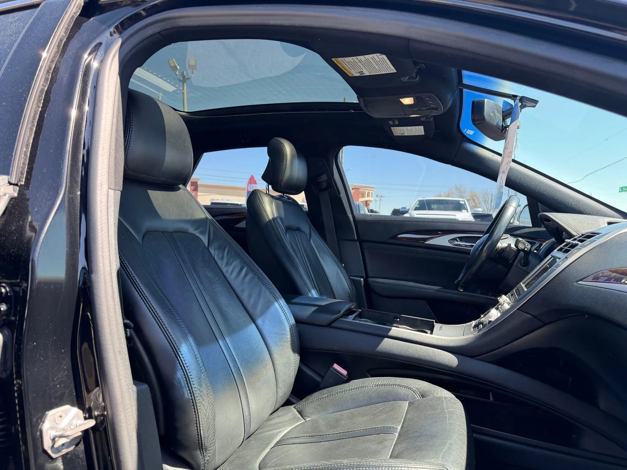 Used 2017 Lincoln MKZ Reserve FWD image 10