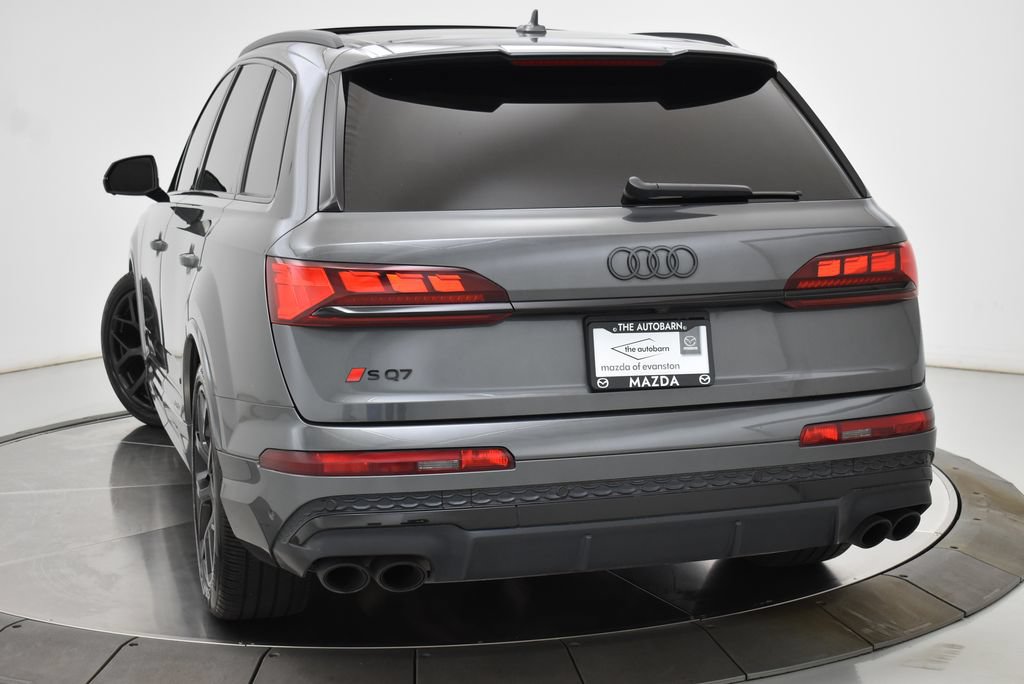 Used 2025 Audi SQ7 Prestige AWD/4WD image 11