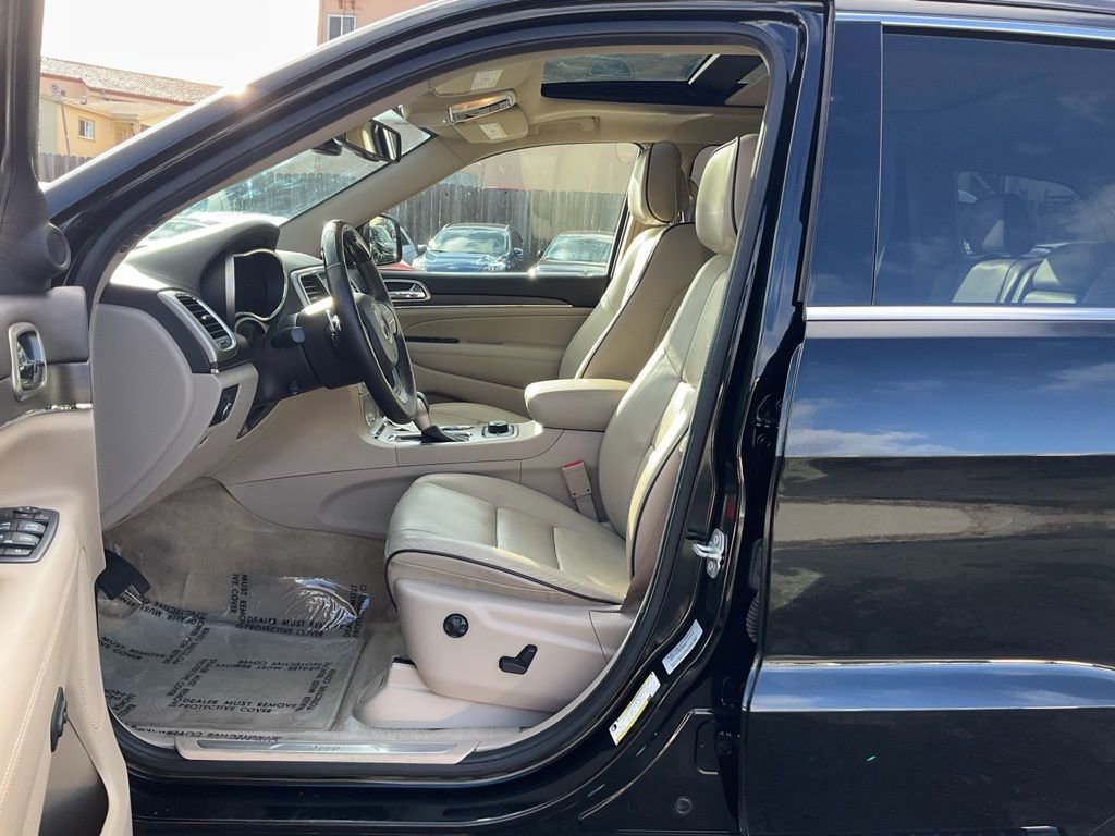 Used 2016 Jeep Grand Cherokee Overland image 14