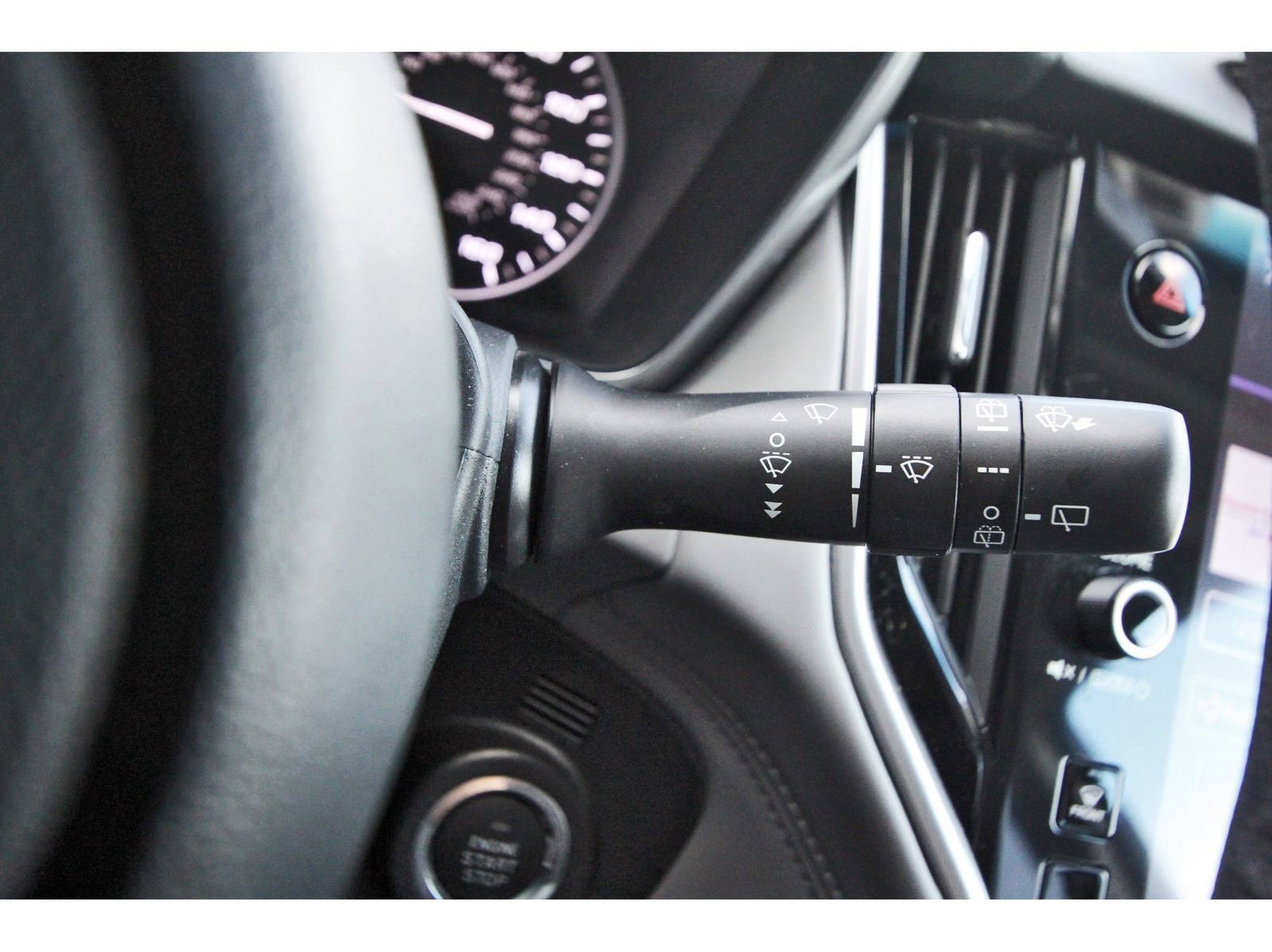 Used 2022 Subaru Outback Limited image 21