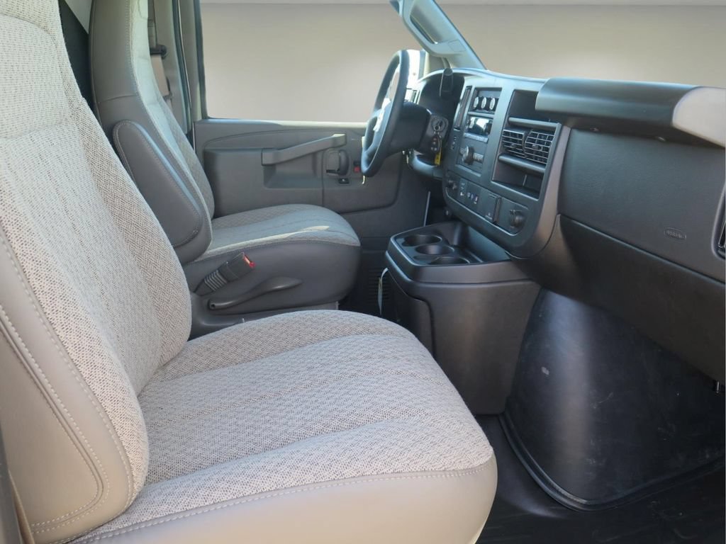 New 2026 Chevrolet Express 2500 Extended w/ Driver Convenience Package RWD image 20