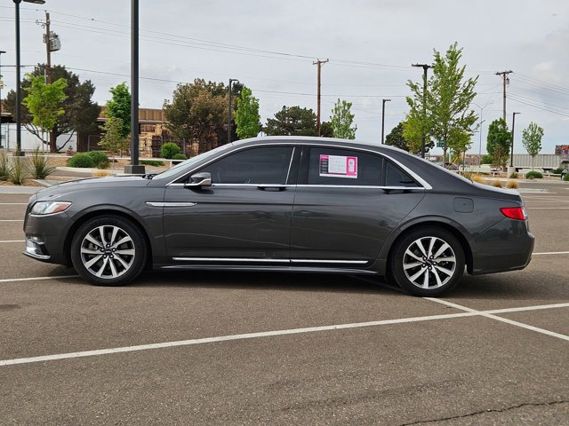 Used 2017 Lincoln Continental Premiere image 9