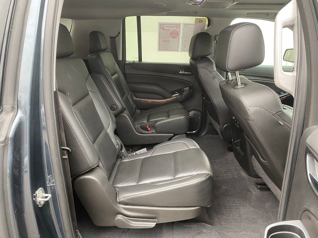 Used 2020 Chevrolet Suburban Premier image 26