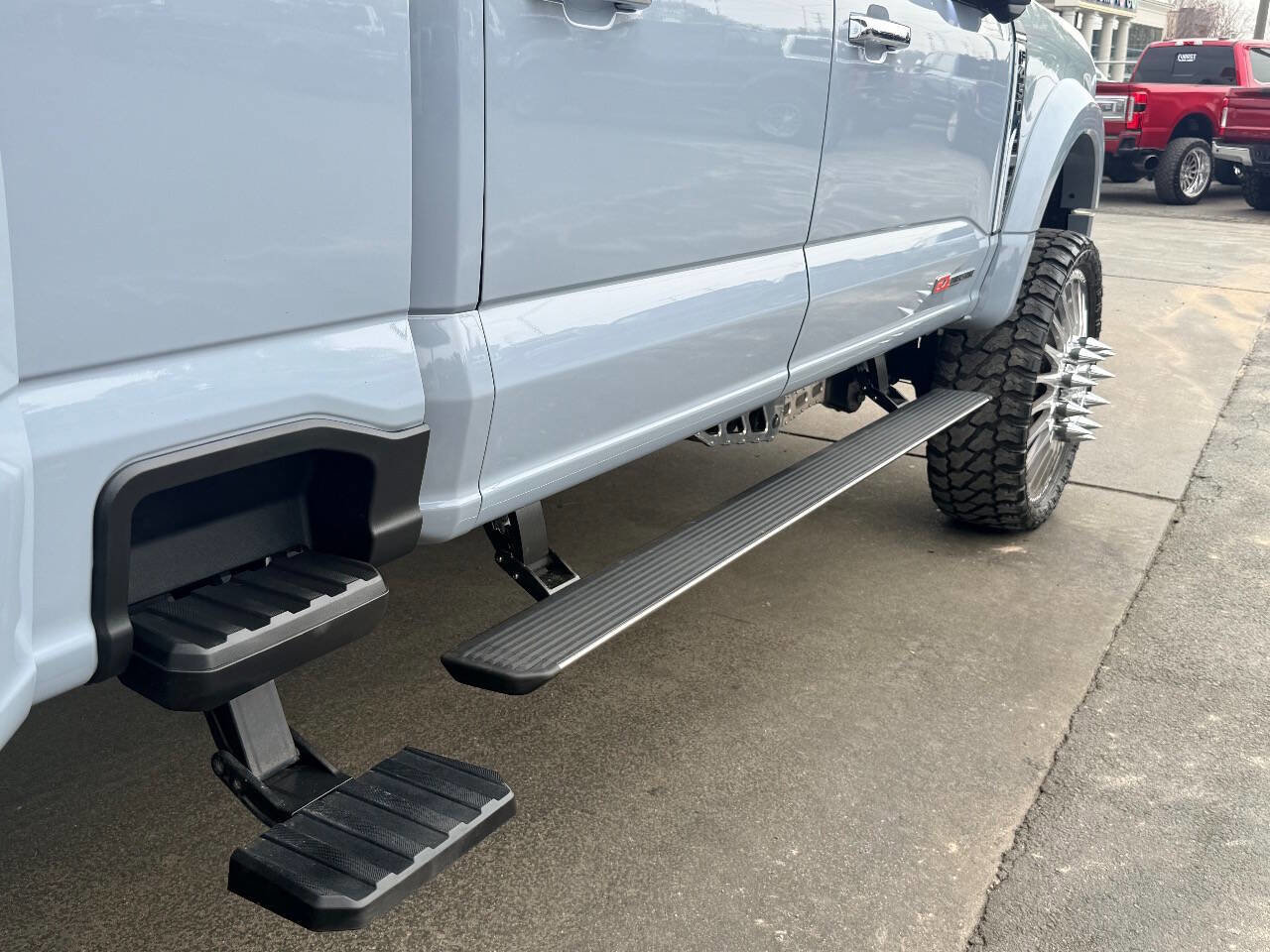 Used 2024 Ford F450 Platinum w/ FX4 Off-Road Package image 15