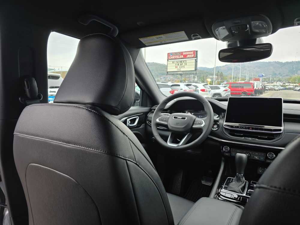 New 2026 Jeep Compass Latitude w/ Quick Order Package 29K image 10